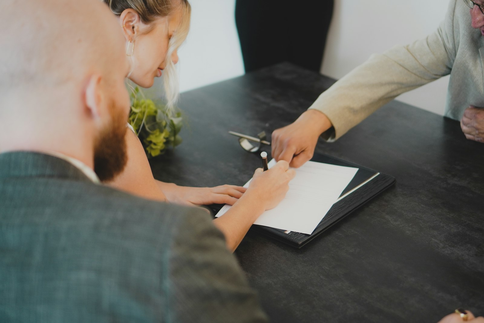 How Much Does a Lawyer Cost When Buying a House in NZ?