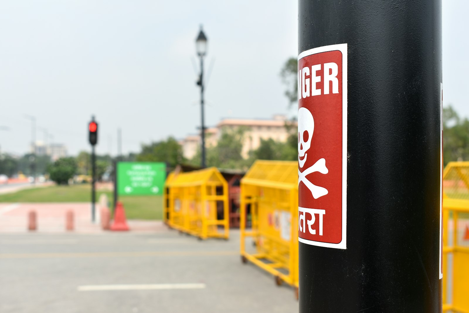 Red Flags Your Property Lawyer Should Catch Before You Sign